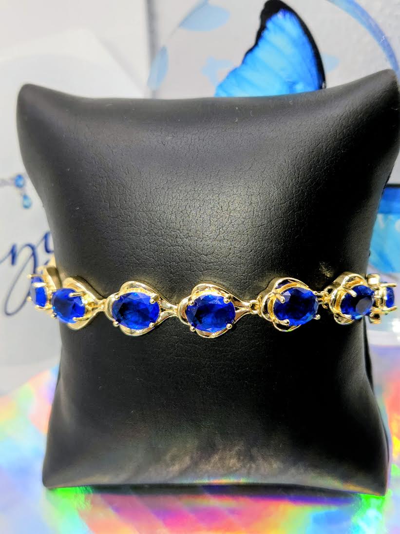 Deep blue bracelet