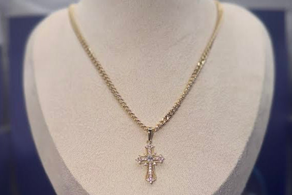 Mini cross pendant necklace