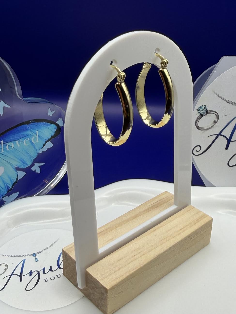 Gold plated oval hoops earrings