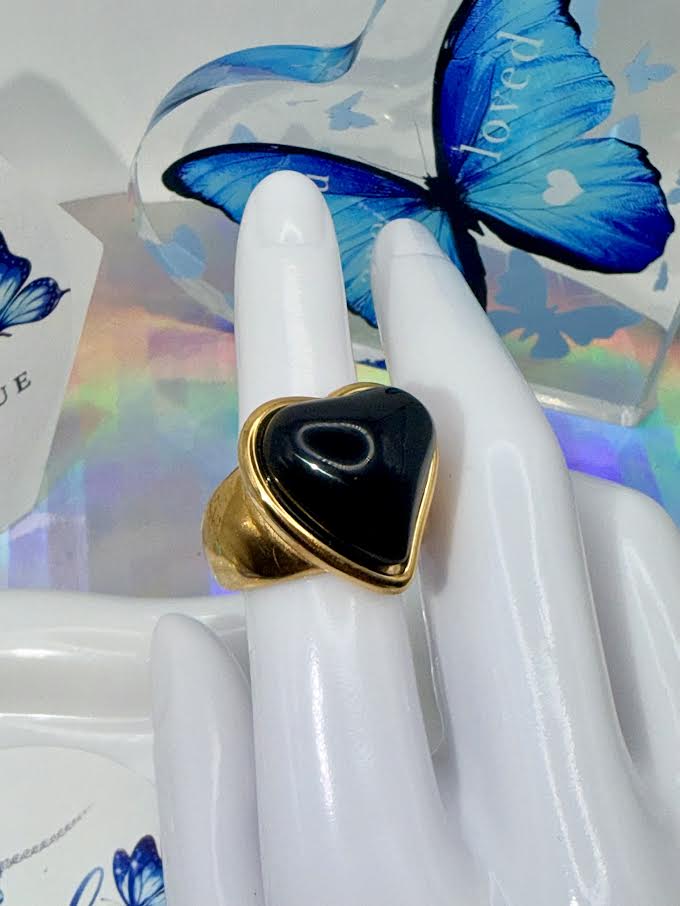 Black stone Heart