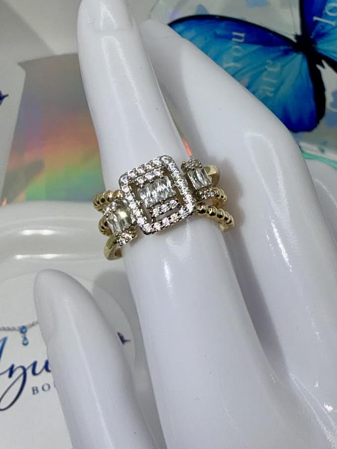 Asymmetric two-tone ring