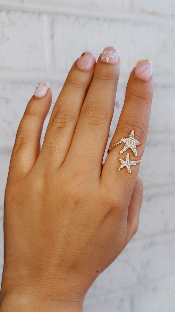 Gold Wrap Around Star Ring