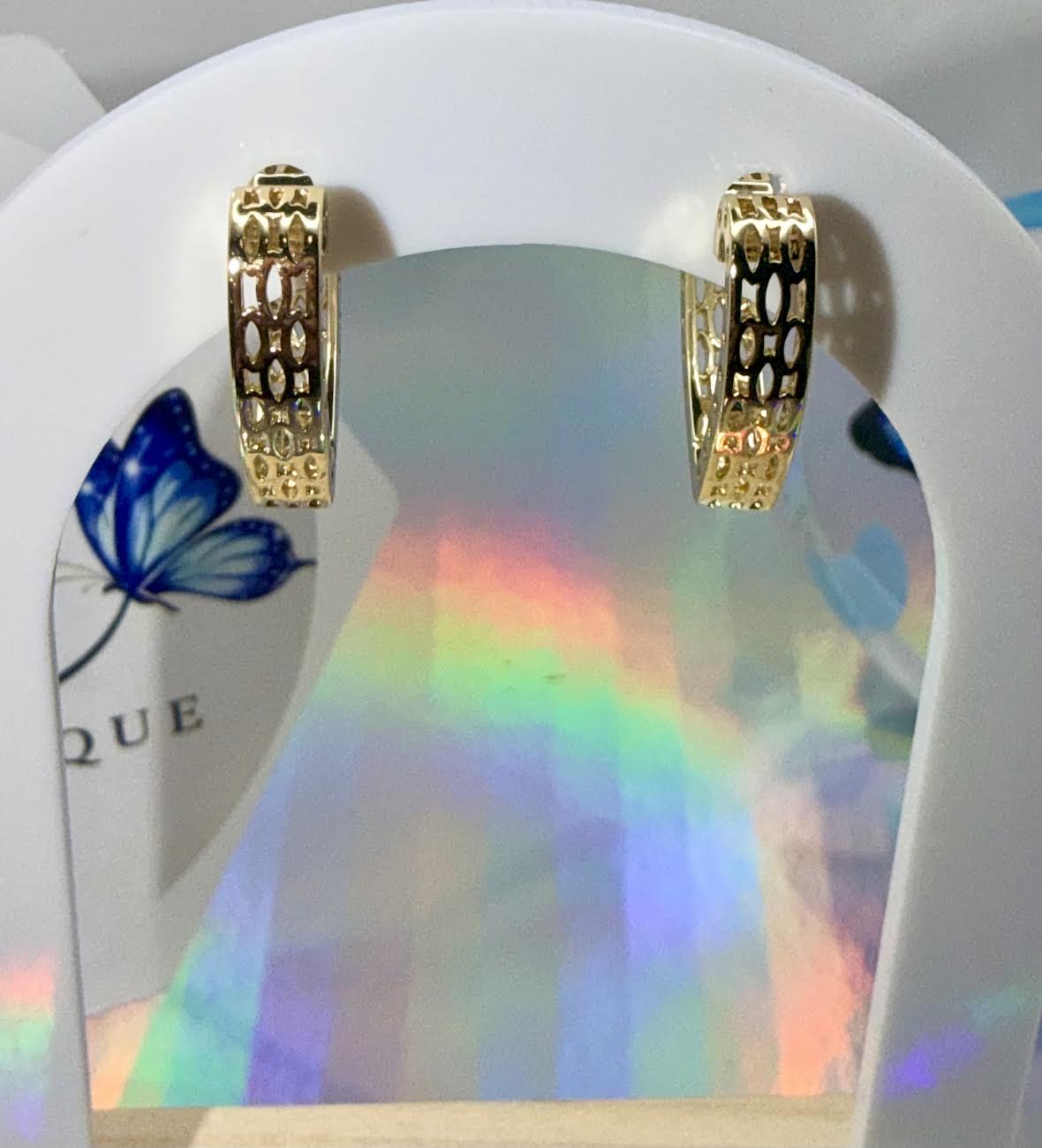 Heart medium hoops earrings gold