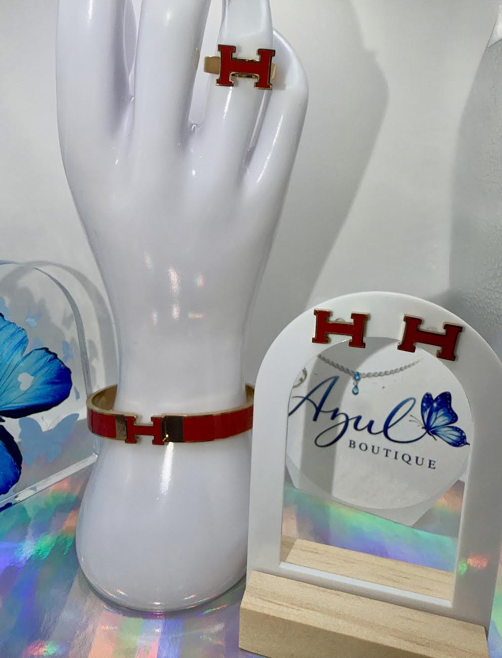 Red H set