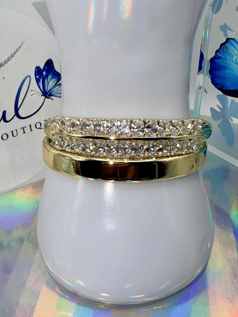 Icy bangle set