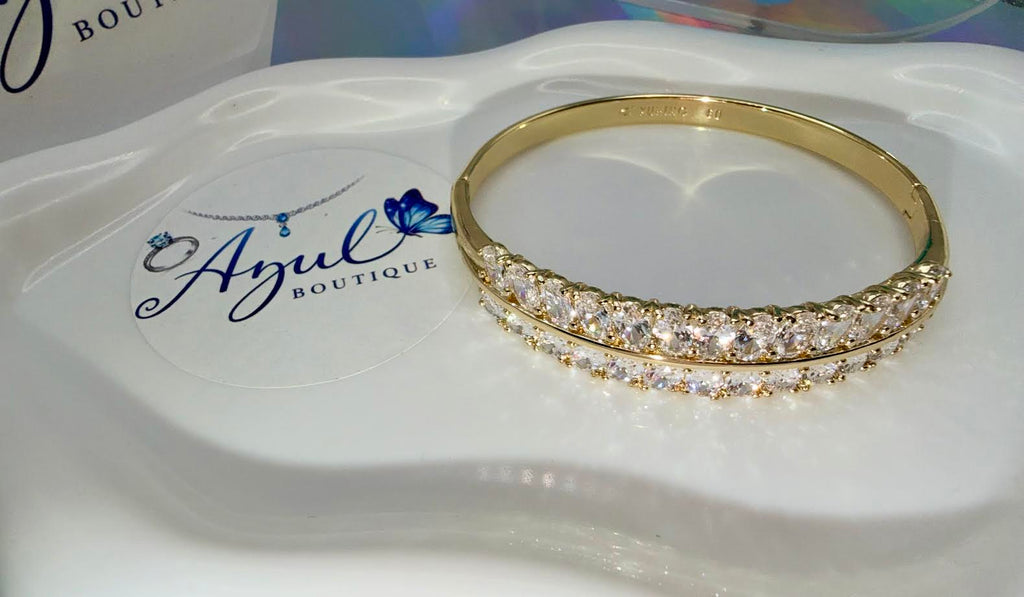 Icy bangle set