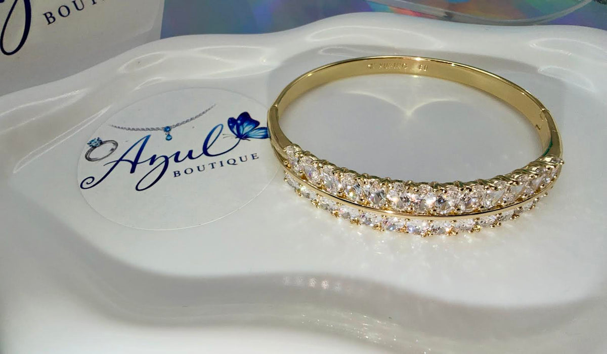 Icy bangle set