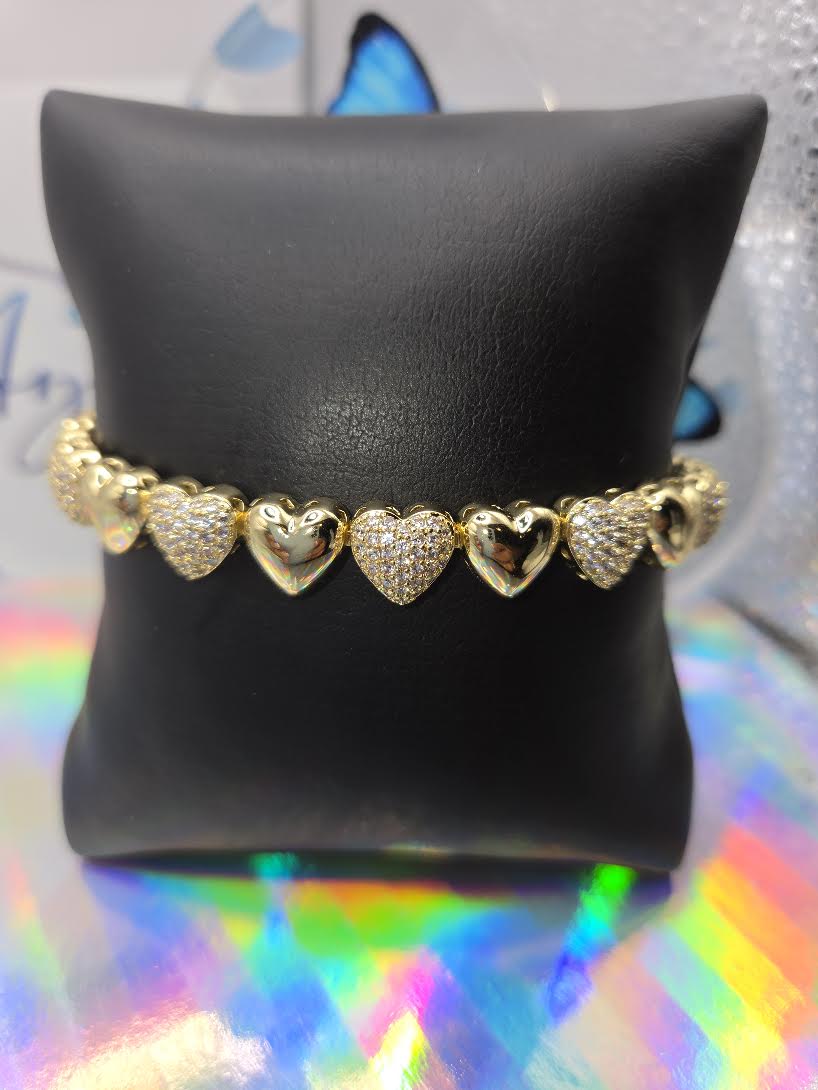 Golden Hearts Bracelet