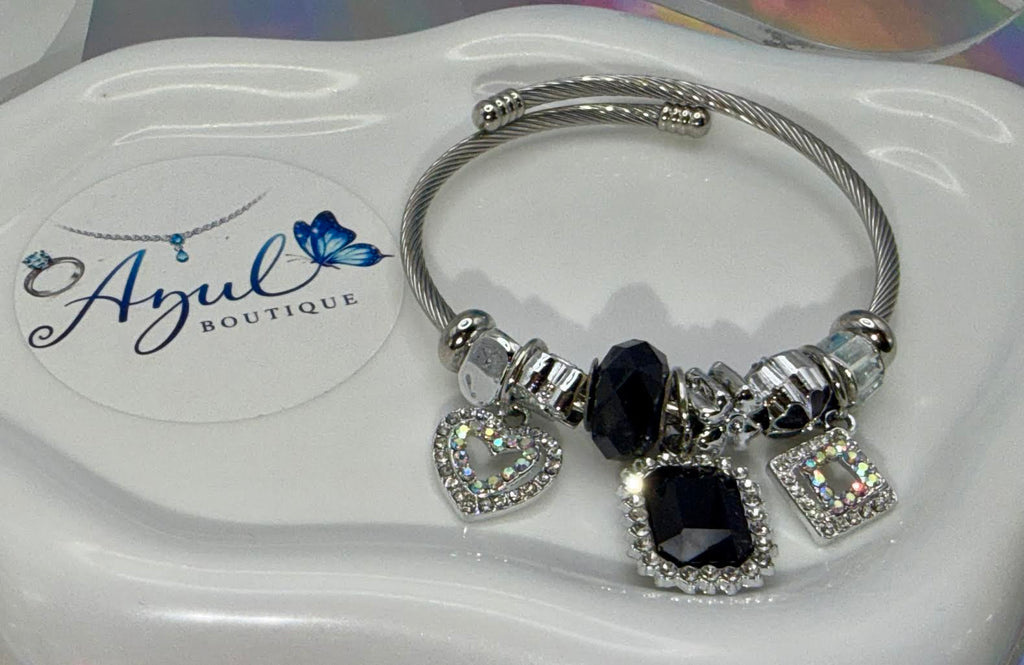 Pando silver tone bangle set