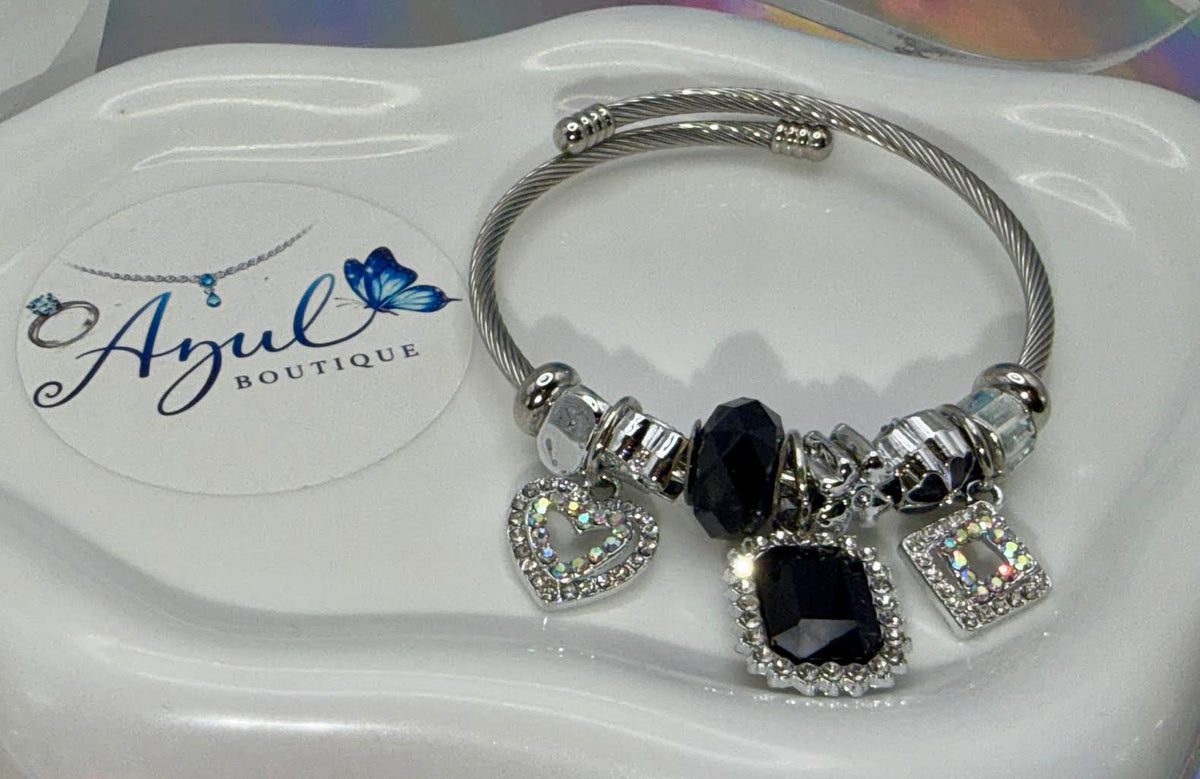 Pando silver tone bangle set