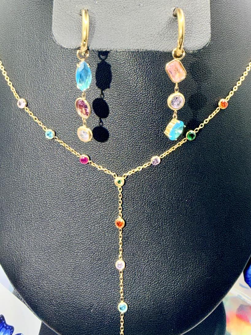 Multicolor gold tone set