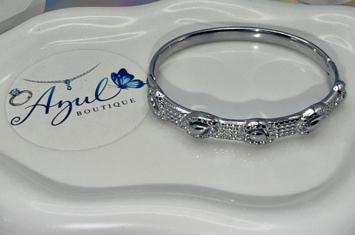 Pando silver tone bangle set