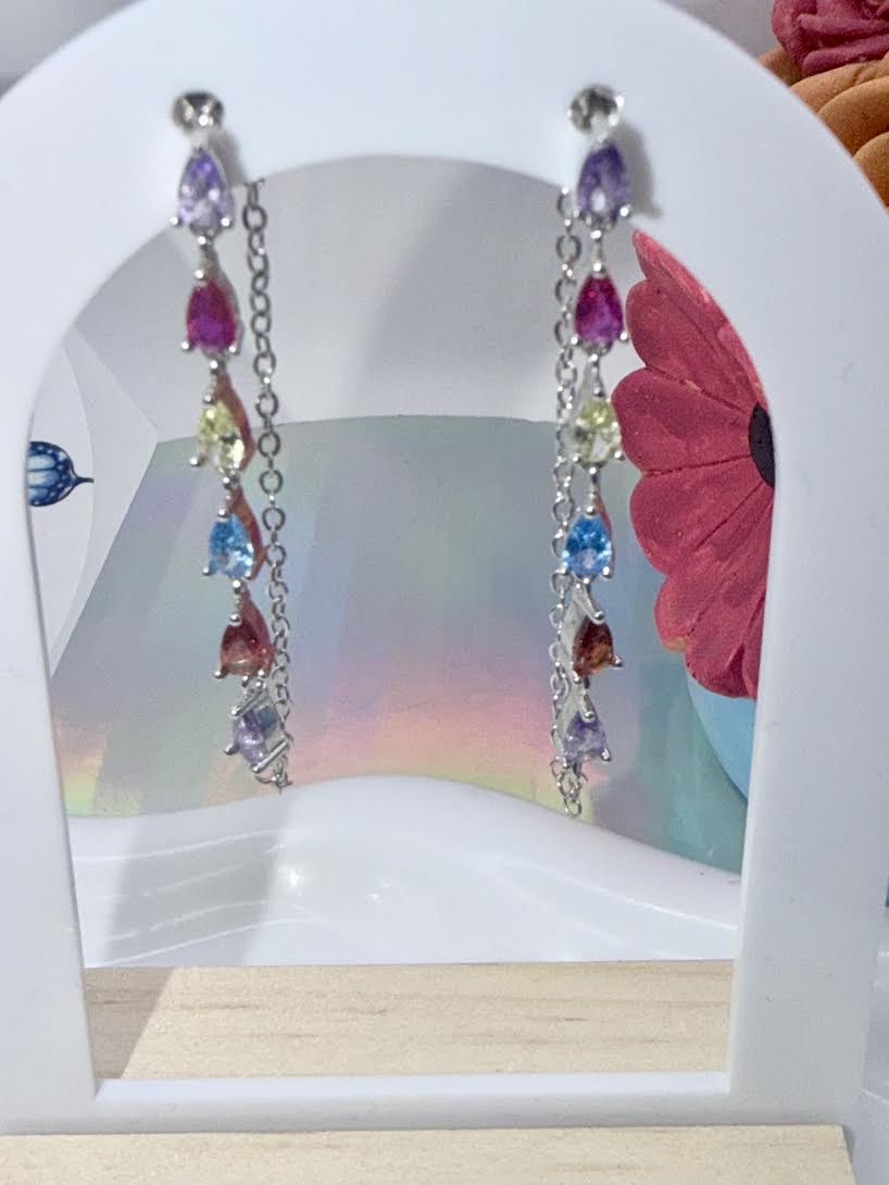 Dangling multicolor earrings
