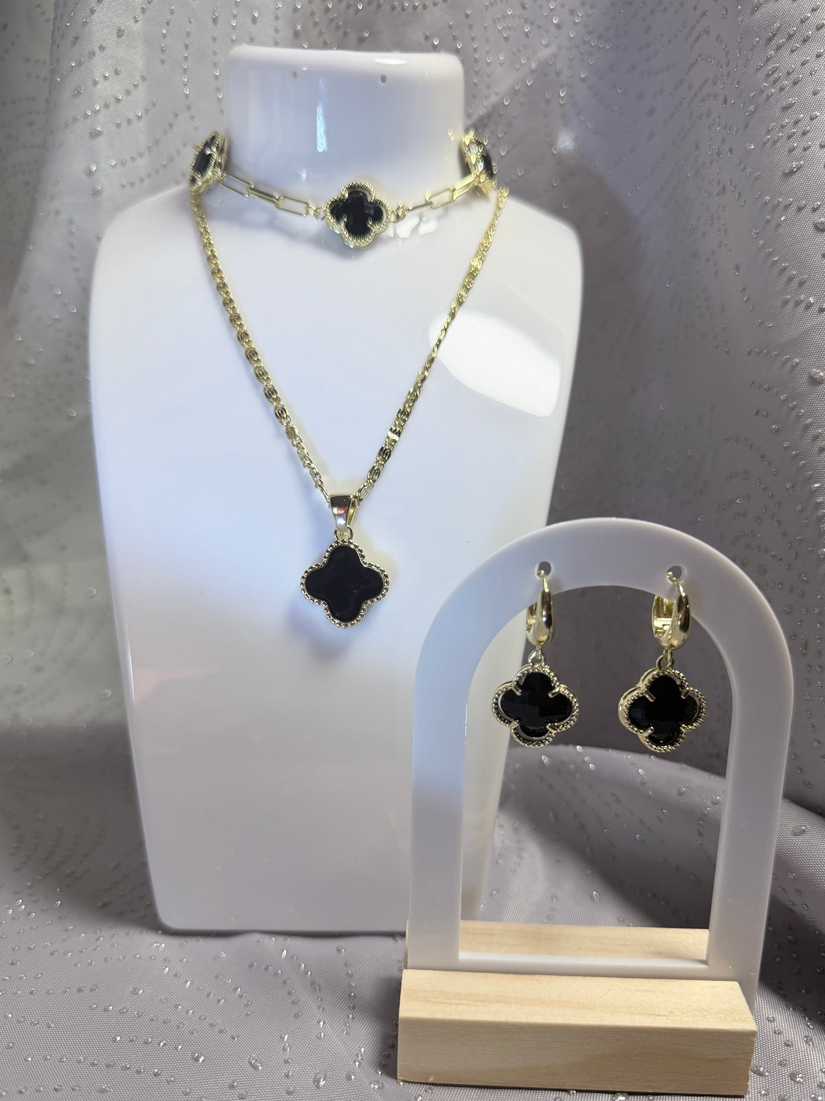 Black Clover Luxury Set