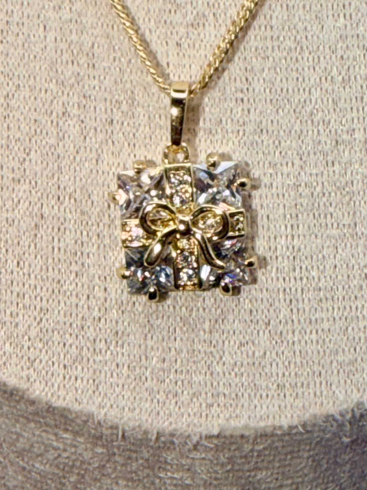 Little Gift Gem necklace