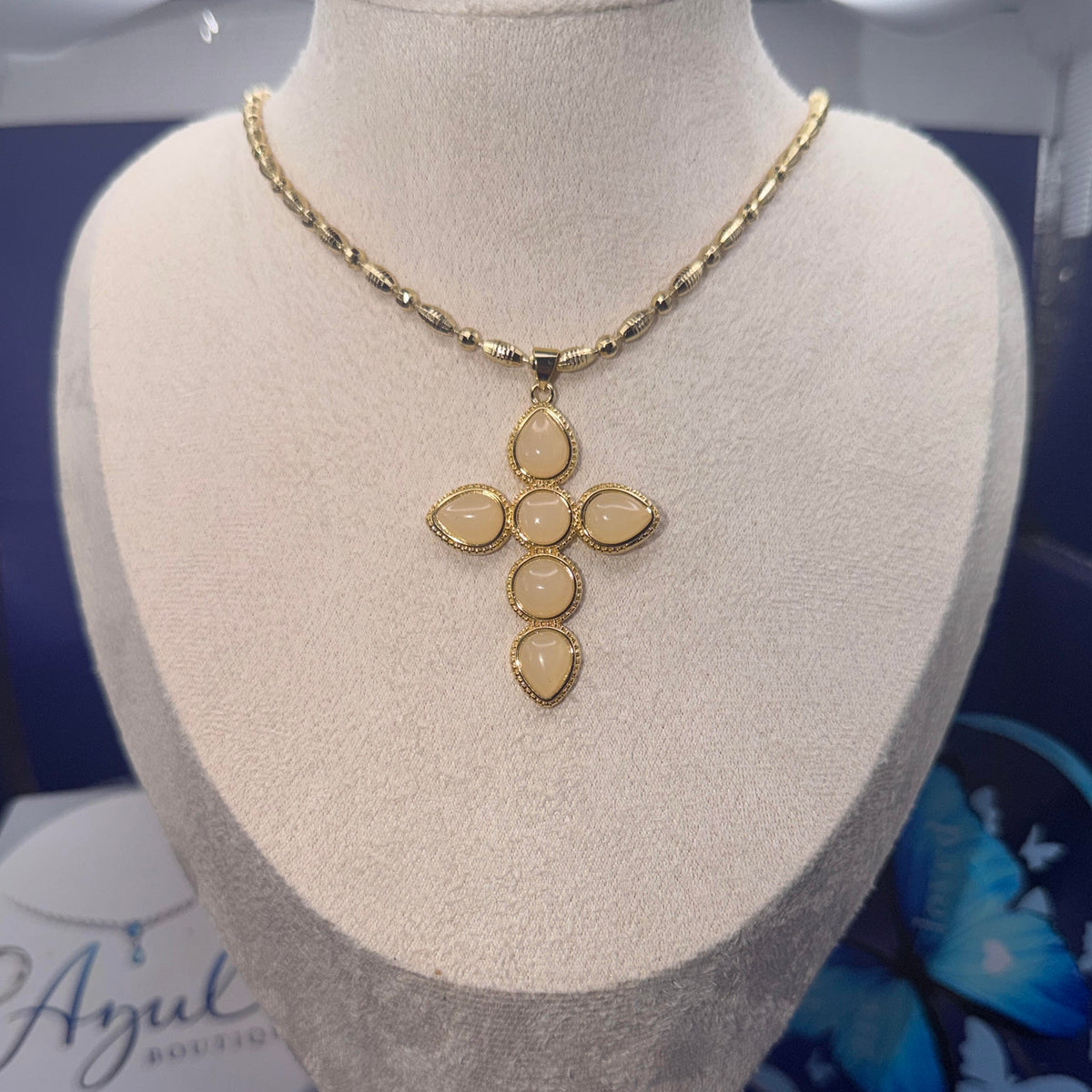Imperial Cream Amber Pendant Necklace
