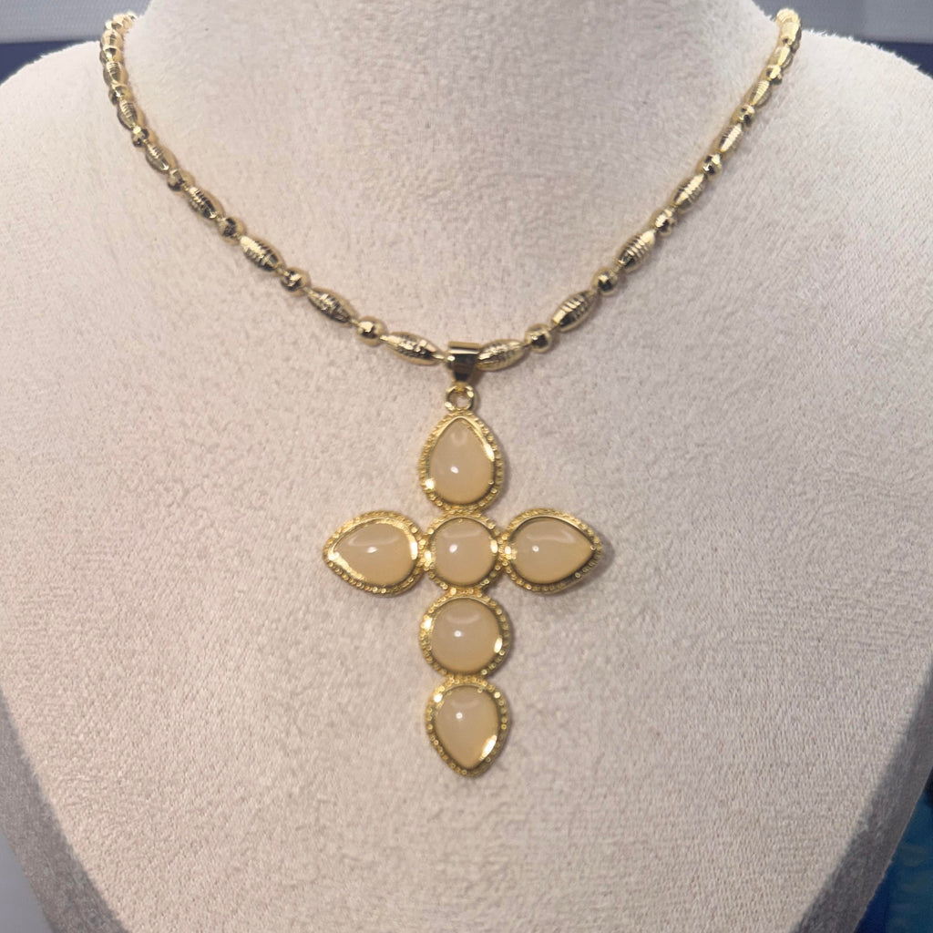 Imperial Cream Amber Pendant Necklace